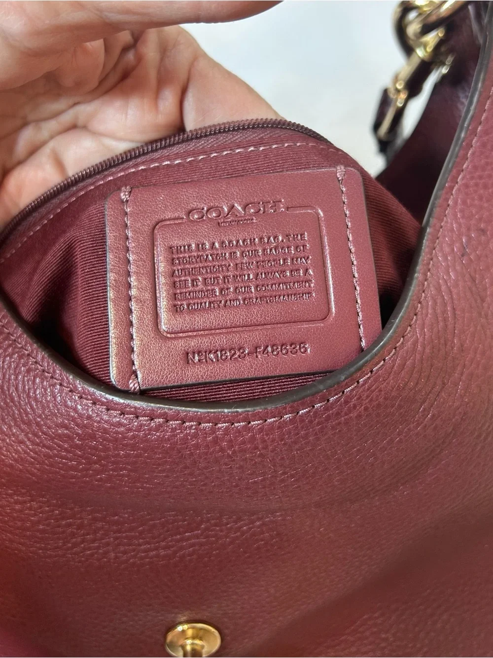 Coach Amber Hobo F48635 Burgundy Pebbled Leather Croc Trim Gold Shoulder EUC